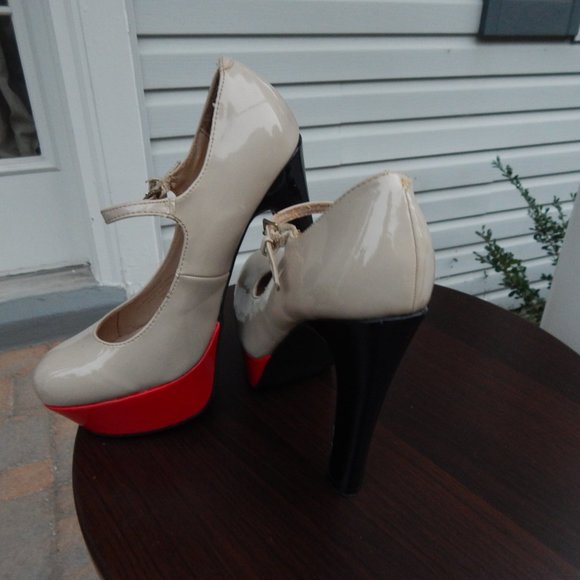 Red and Cream High Heel Stilettos - Picture 11 of 11